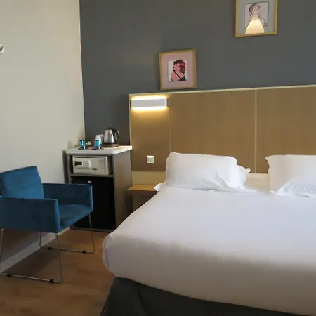 Hotel Amiraute 3*