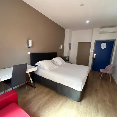 Amiraute Hotel 3*