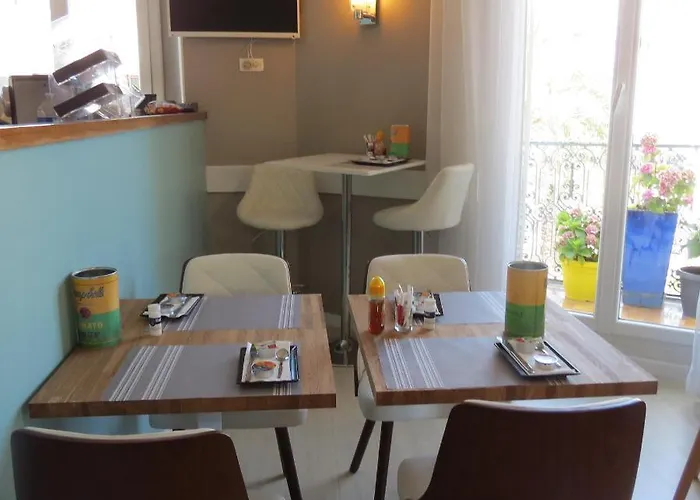 Amiraute Otel