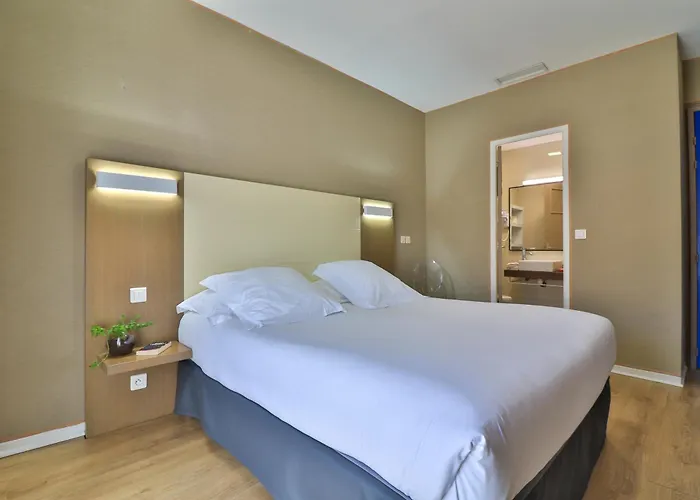Amiraute Otel