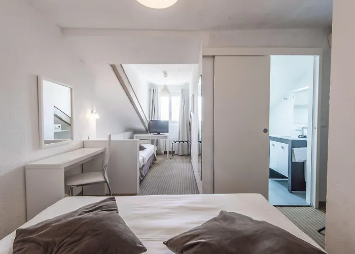 Otel Amiraute