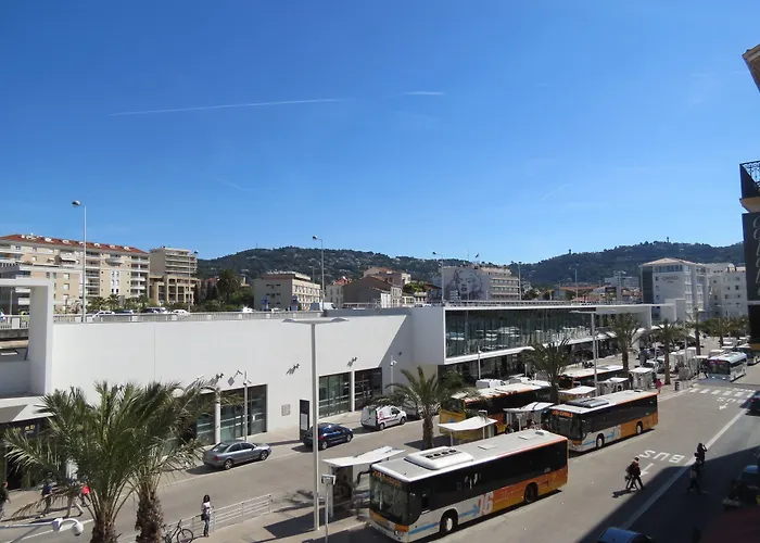 Amiraute Otel 3*