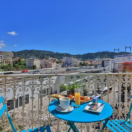 Amiraute Hotell