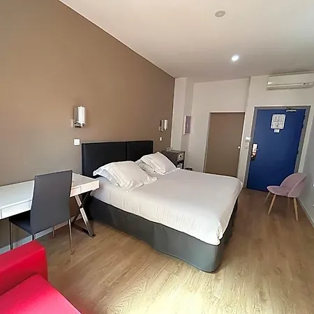 Amiraute Szálloda
