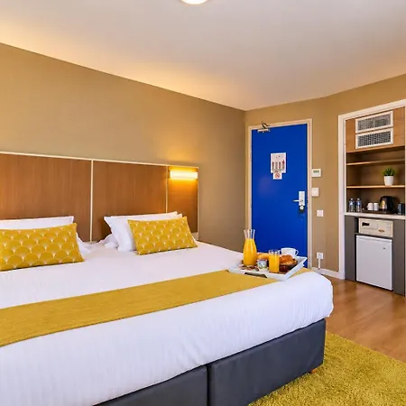 Amiraute Hotel