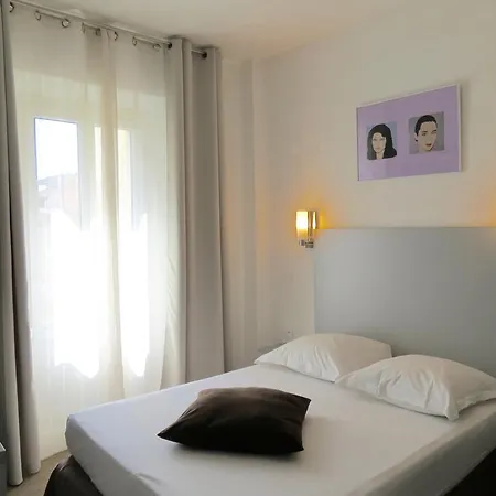 Amiraute Hotel 3*