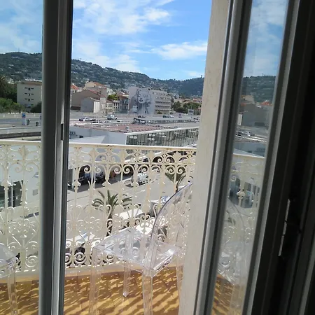 Amiraute Otel 3*